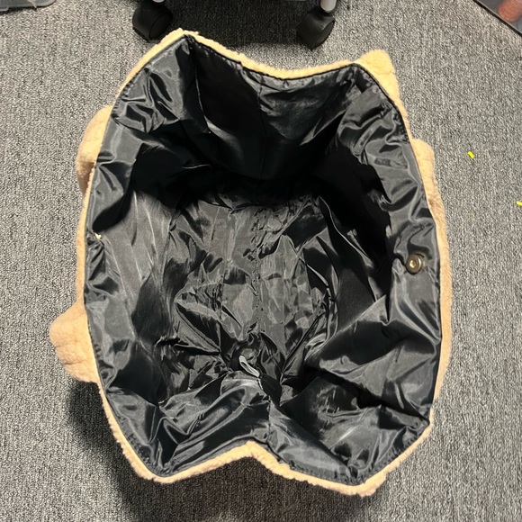 Victoria’s Secret Sherpa Tote Bag - Picture 5 of 12